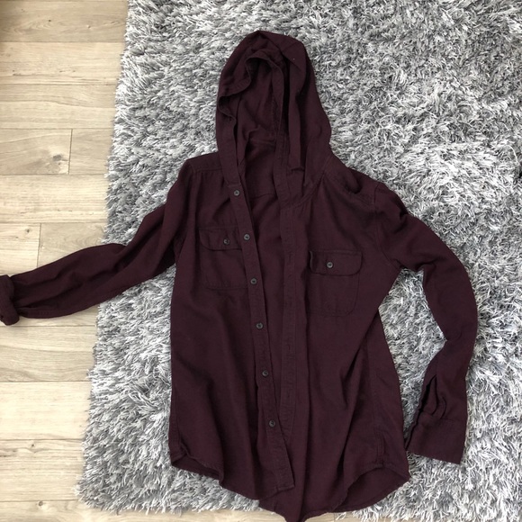 🖤🖤TNA Hooded Brewster Shirt in Burgundy - Picture 3 of 4